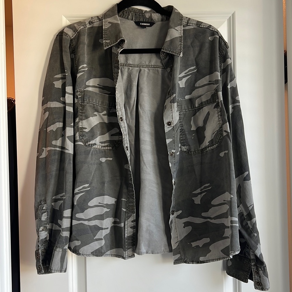 Express Camo Button Up